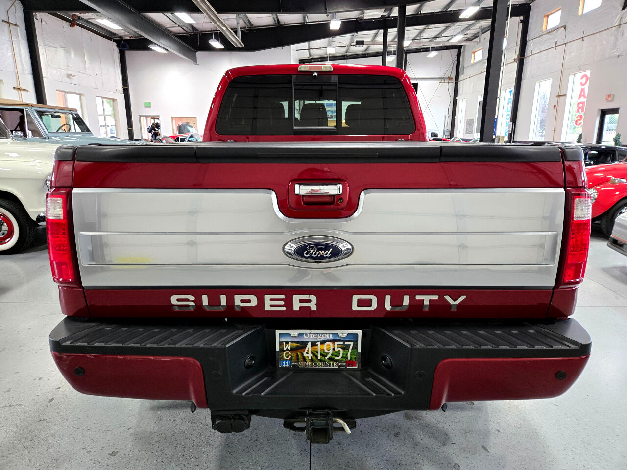 Ford Super Duty F-350 SRW 4WD Crew Cab 156" Platinum 2016 Ford Super Duty F-350 SRW 4WD Crew Cab 156" Platinum 2016