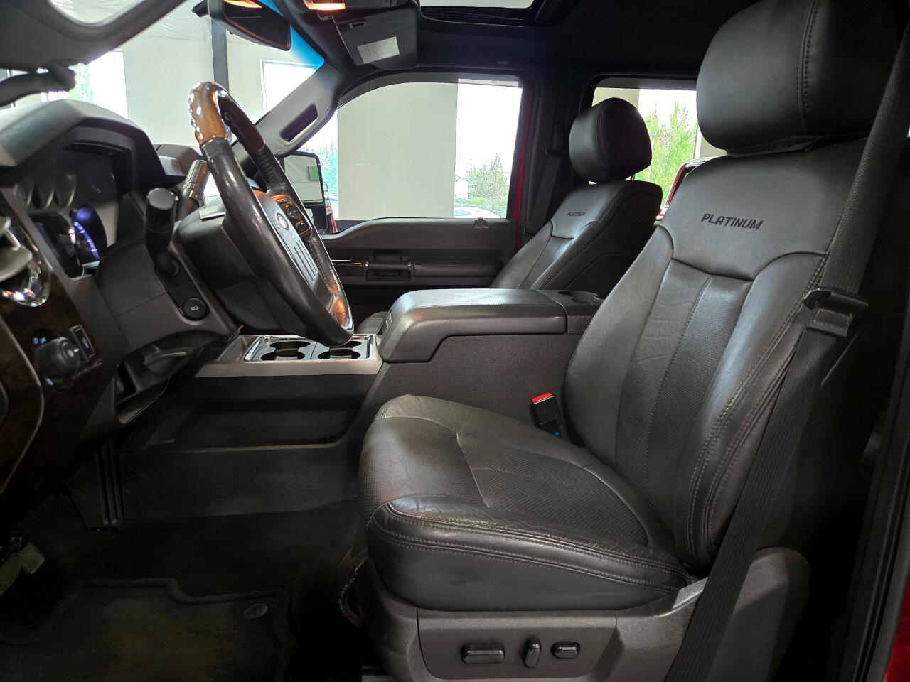 Ford Super Duty F-350 SRW 4WD Crew Cab 156" Platinum 2016 Ford Super Duty F-350 SRW 4WD Crew Cab 156" Platinum 2016