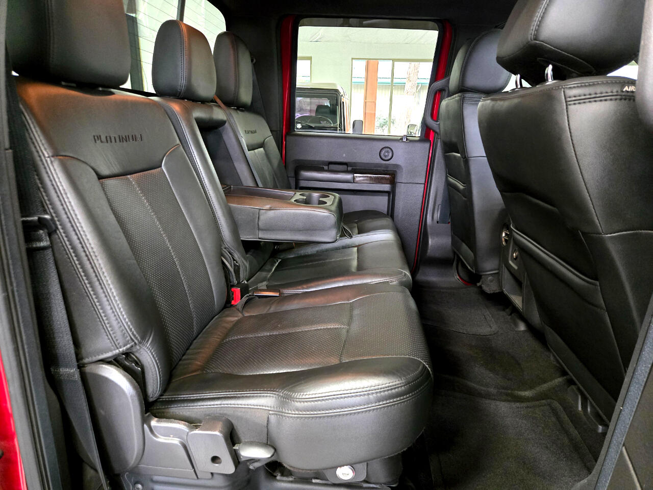 Ford Super Duty F-350 SRW 4WD Crew Cab 156" Platinum 2016 Ford Super Duty F-350 SRW 4WD Crew Cab 156" Platinum 2016