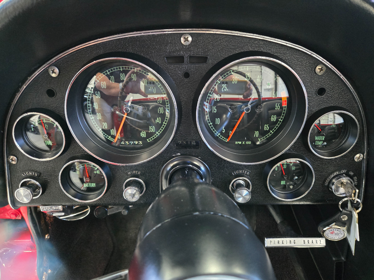 Chevrolet Corvette Stingray  1965 Chevrolet Corvette Stingray  1965