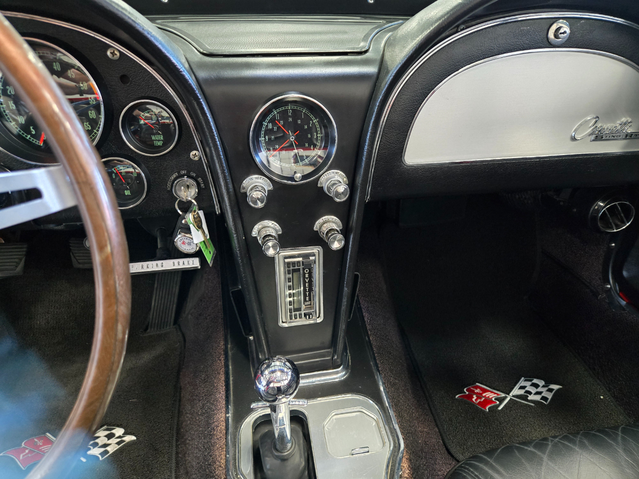 Chevrolet Corvette Stingray  1965 Chevrolet Corvette Stingray  1965