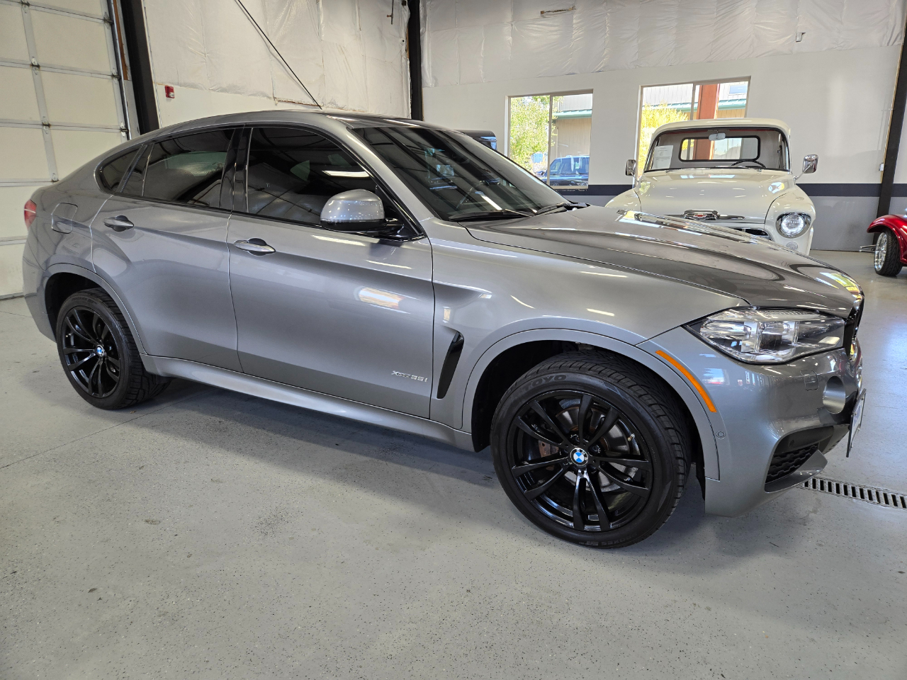BMW X6 xDrive35i Sports Activity Coupe 2017 BMW X6 xDrive35i Sports Activity Coupe 2017