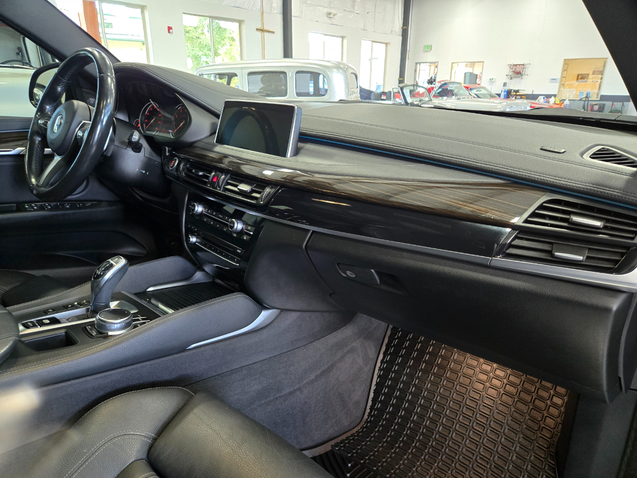 BMW X6 xDrive35i Sports Activity Coupe 2017 BMW X6 xDrive35i Sports Activity Coupe 2017