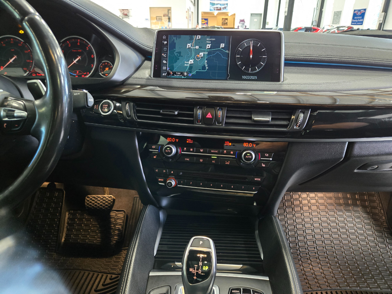 BMW X6 xDrive35i Sports Activity Coupe 2017 BMW X6 xDrive35i Sports Activity Coupe 2017