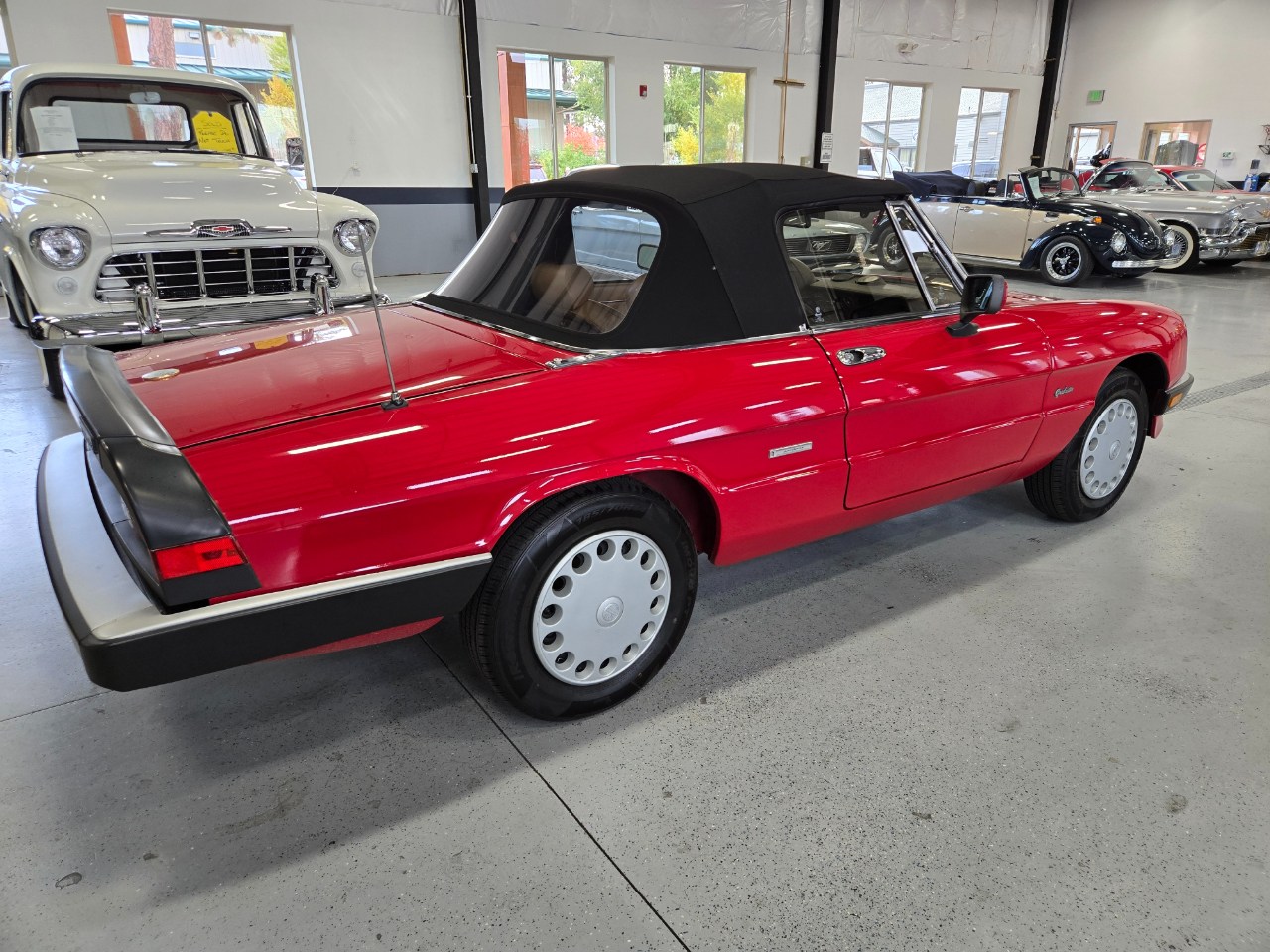 Alfa Romeo Spider 2dr Convertible Graduate 1989 Alfa Romeo Spider 2dr Convertible Graduate 1989