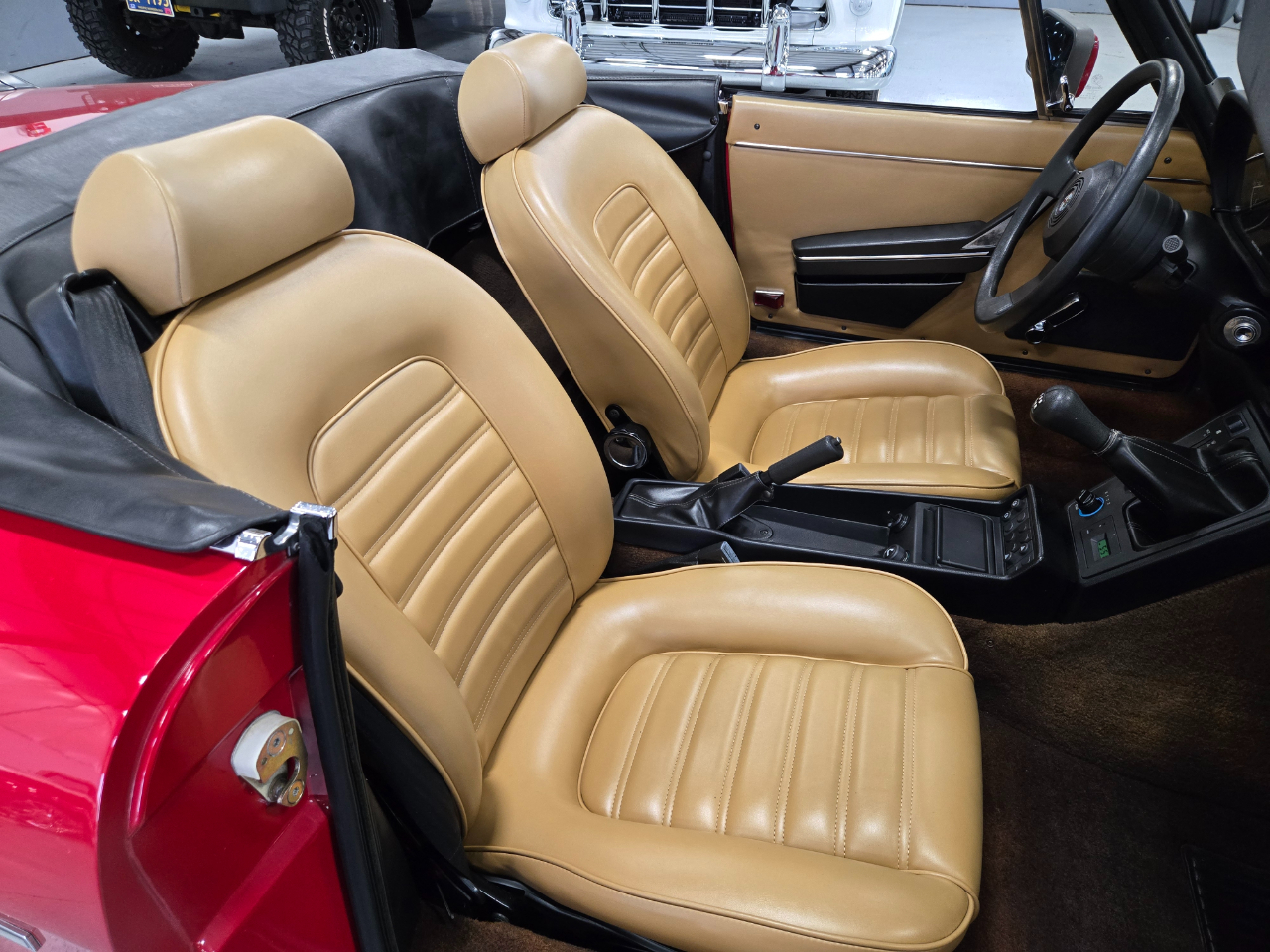 Alfa Romeo Spider 2dr Convertible Graduate 1989 Alfa Romeo Spider 2dr Convertible Graduate 1989