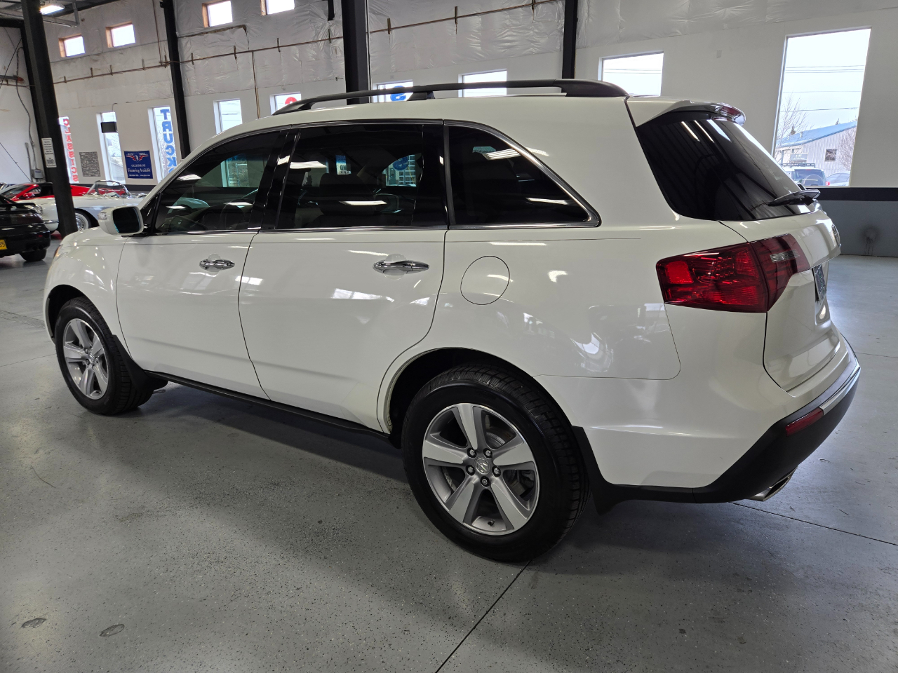 Acura MDX SH-AWD 4D SUV w/Tech 2013