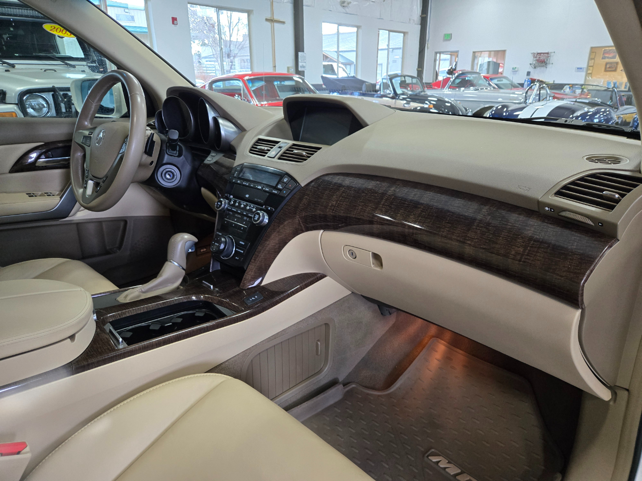 Acura MDX SH-AWD 4D SUV w/Tech 2013