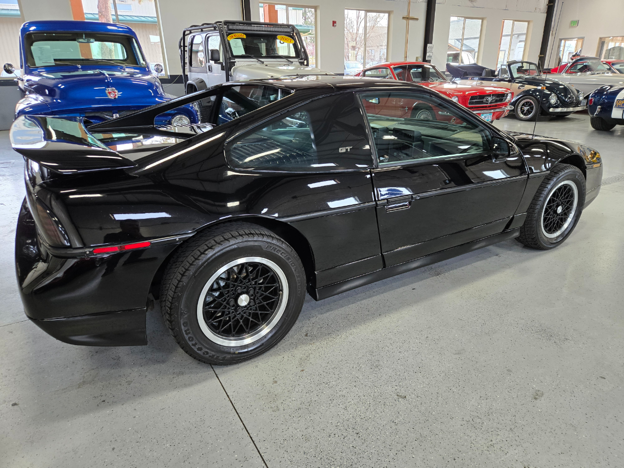 Pontiac Fiero 2dr Coupe GT 1988