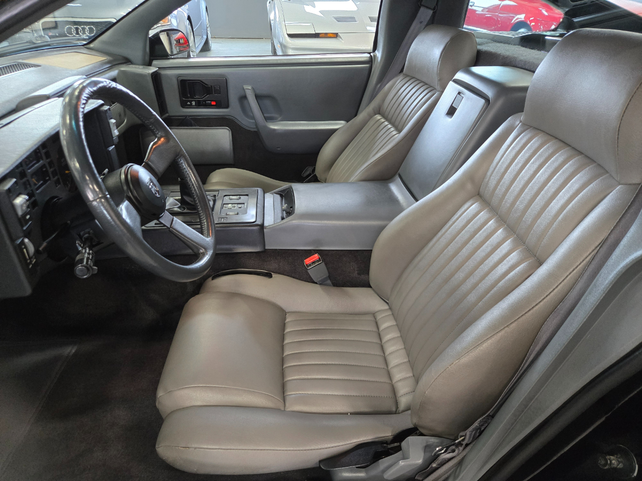 Pontiac Fiero 2dr Coupe GT 1988