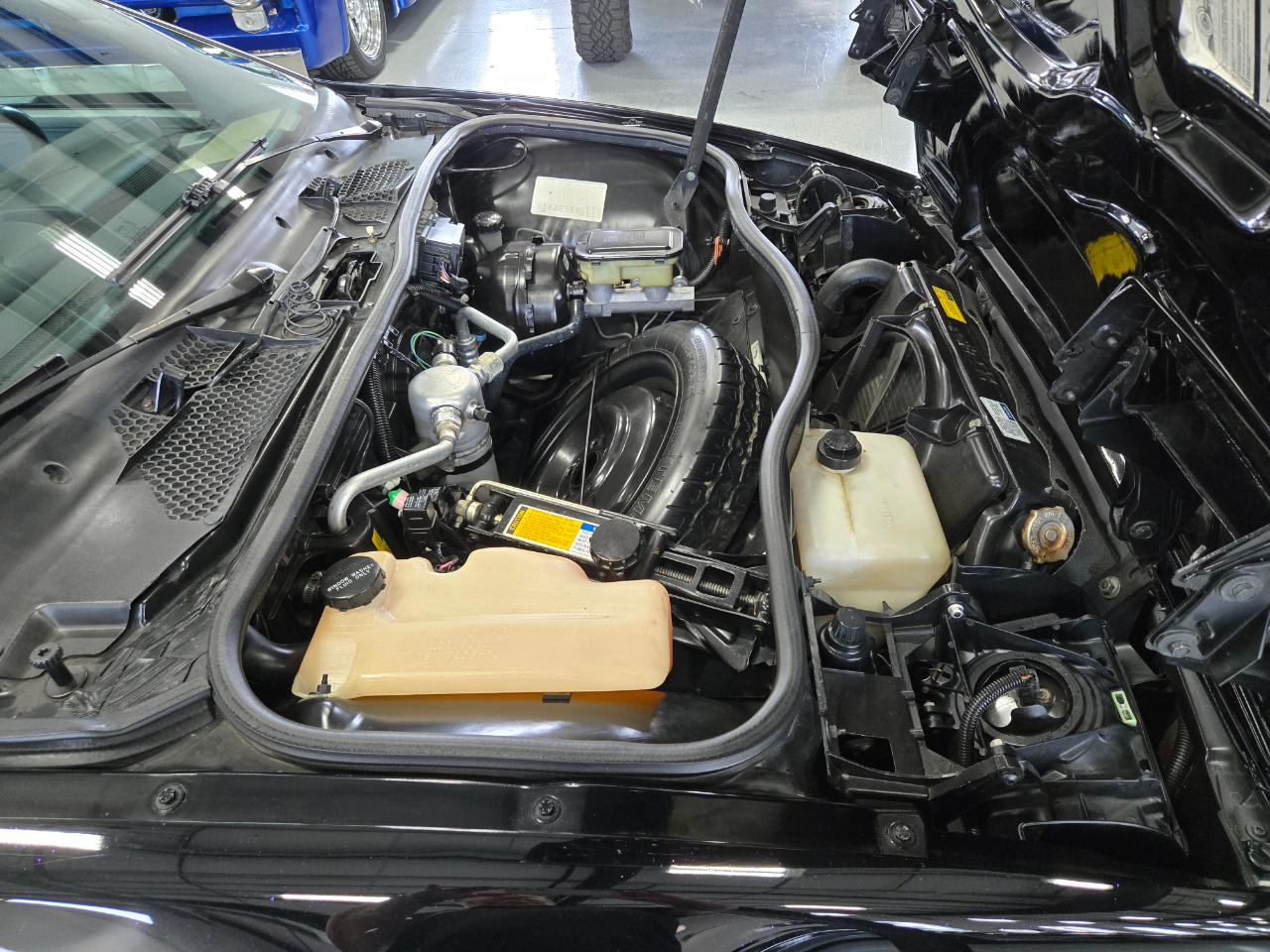 Pontiac Fiero 2dr Coupe GT 1988