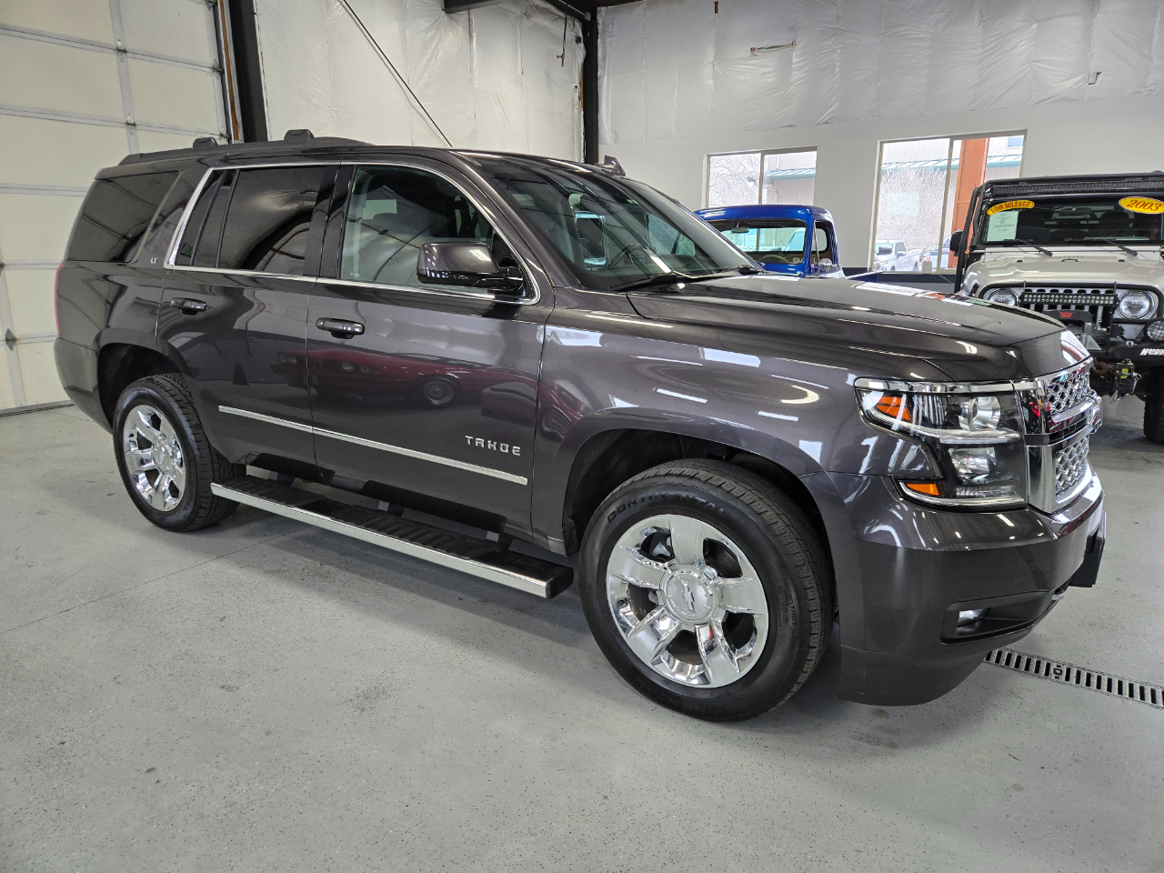 Chevrolet Tahoe 4WD 4dr LT 2017