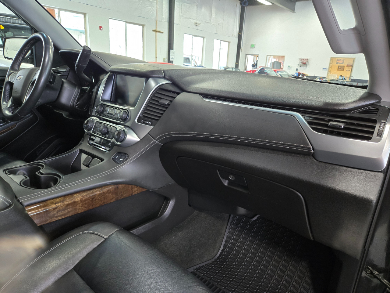 Chevrolet Tahoe 4WD 4dr LT 2017