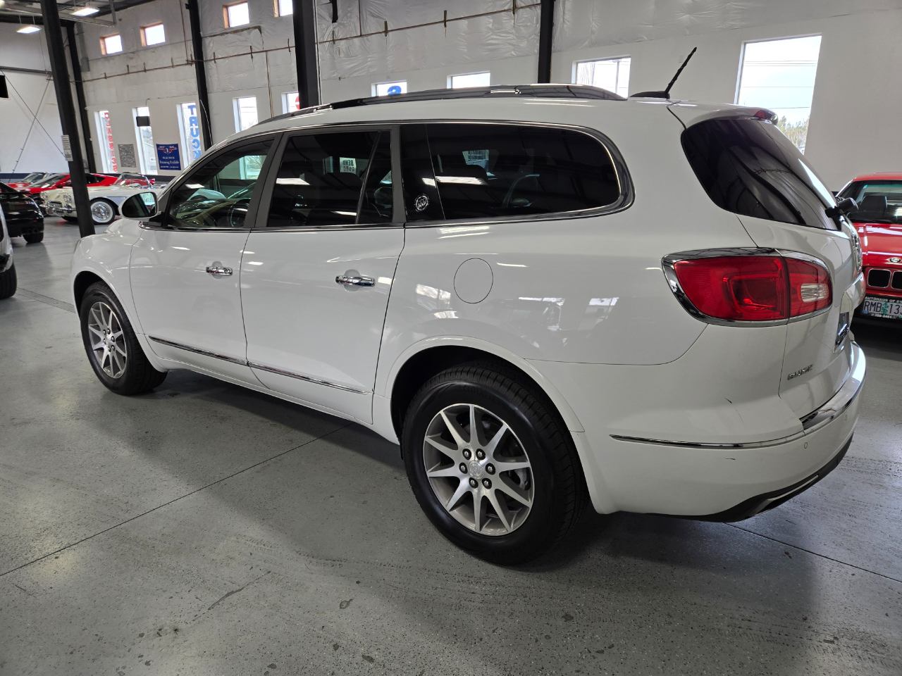 Buick Enclave AWD 4dr Leather 2017