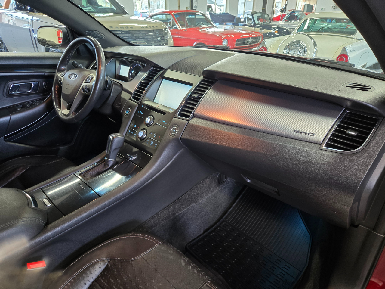 Ford Taurus 4dr Sdn SHO AWD 2015