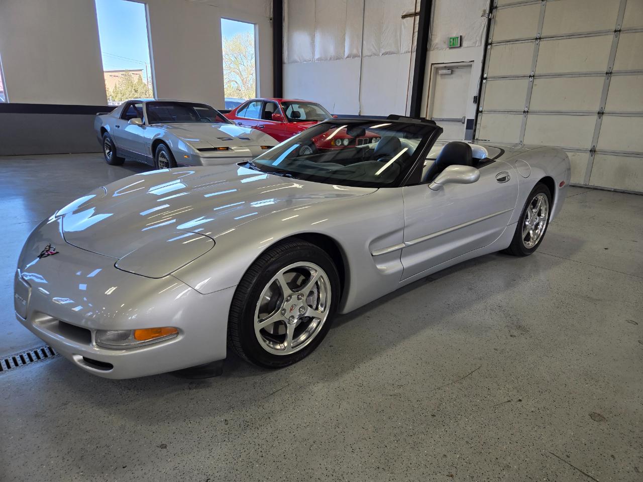 Chevrolet Corvette 2dr Convertible 2002