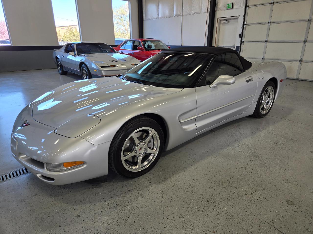 Chevrolet Corvette 2dr Convertible 2002
