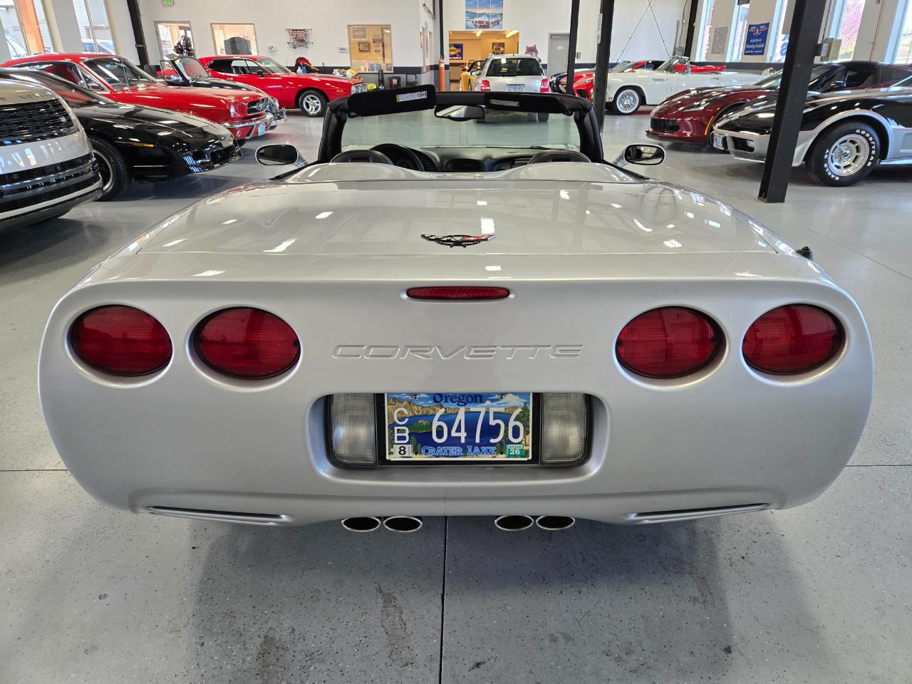 Chevrolet Corvette 2dr Convertible 2002