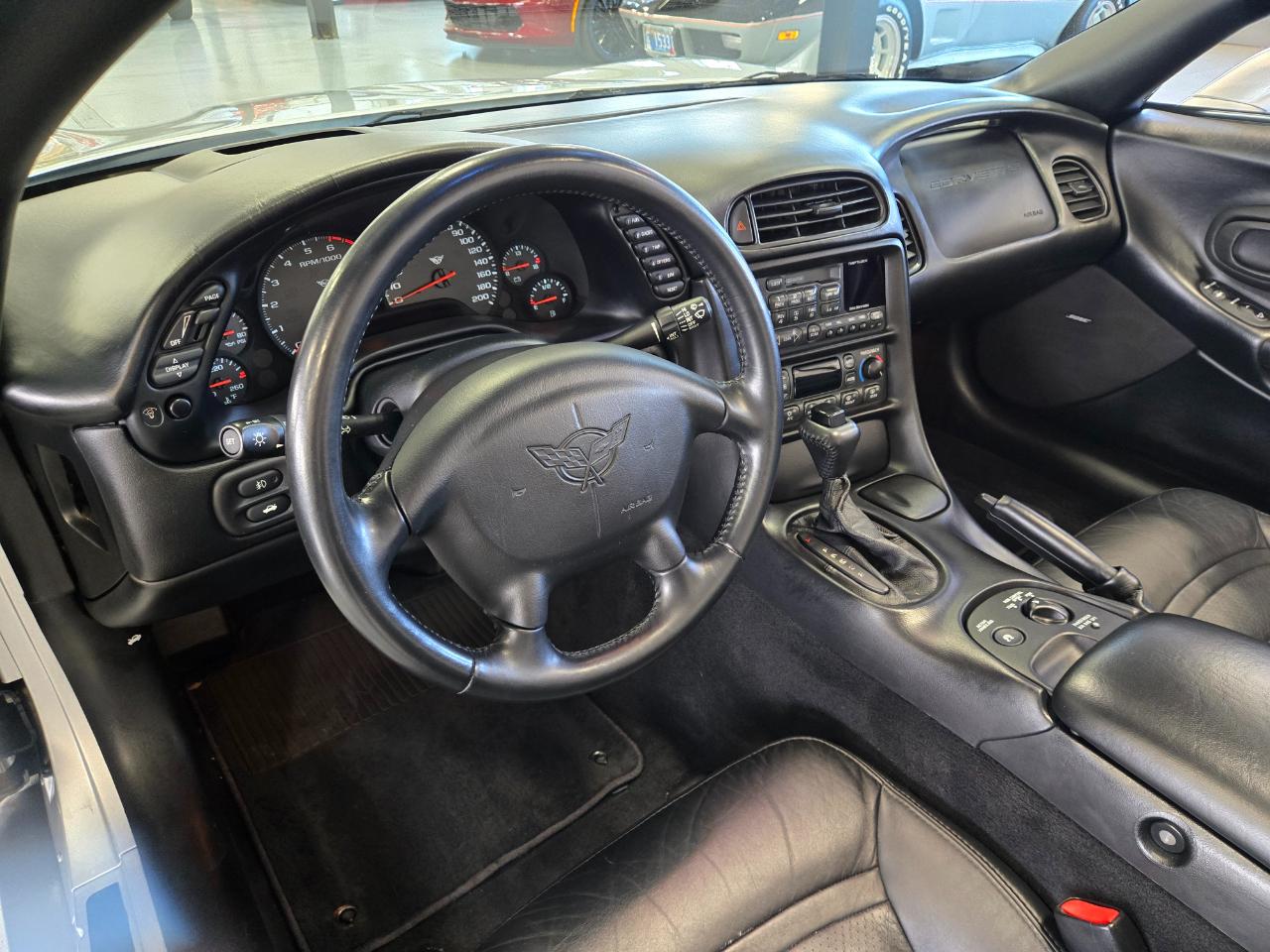 Chevrolet Corvette 2dr Convertible 2002