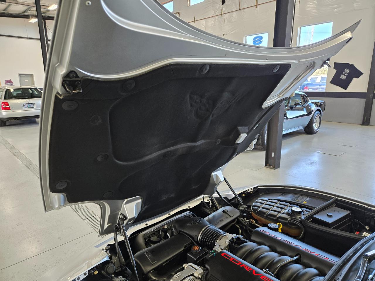 Chevrolet Corvette 2dr Convertible 2002