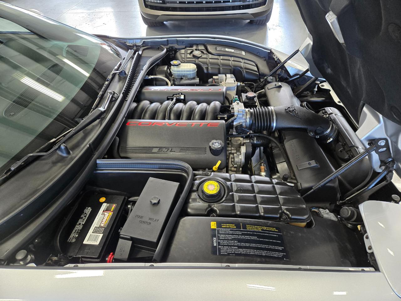 Chevrolet Corvette 2dr Convertible 2002