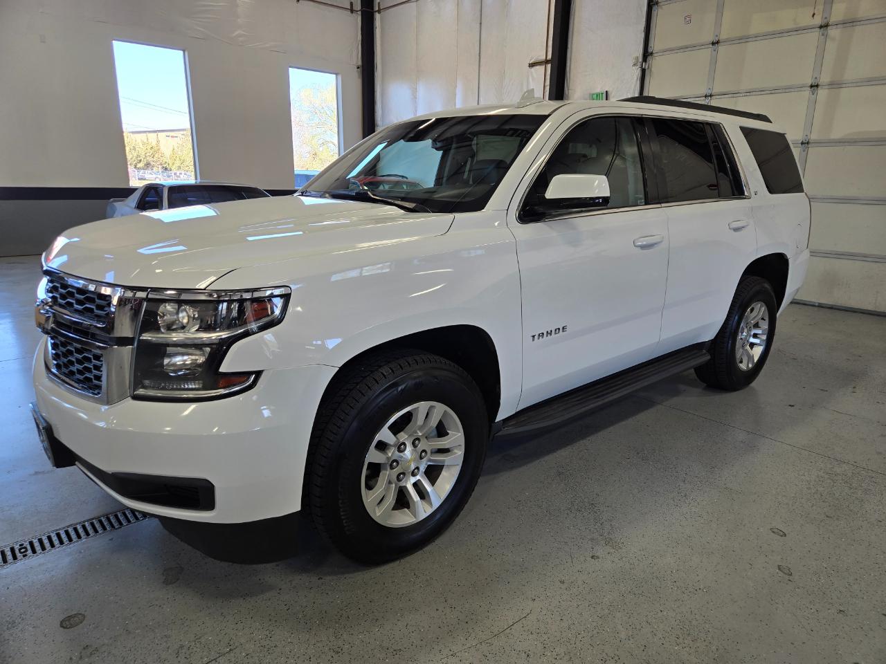 Chevrolet Tahoe 4WD 4dr LT 2015