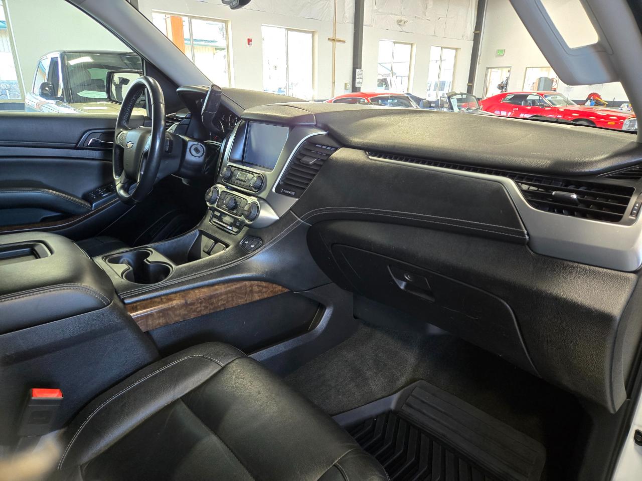 Chevrolet Tahoe 4WD 4dr LT 2015