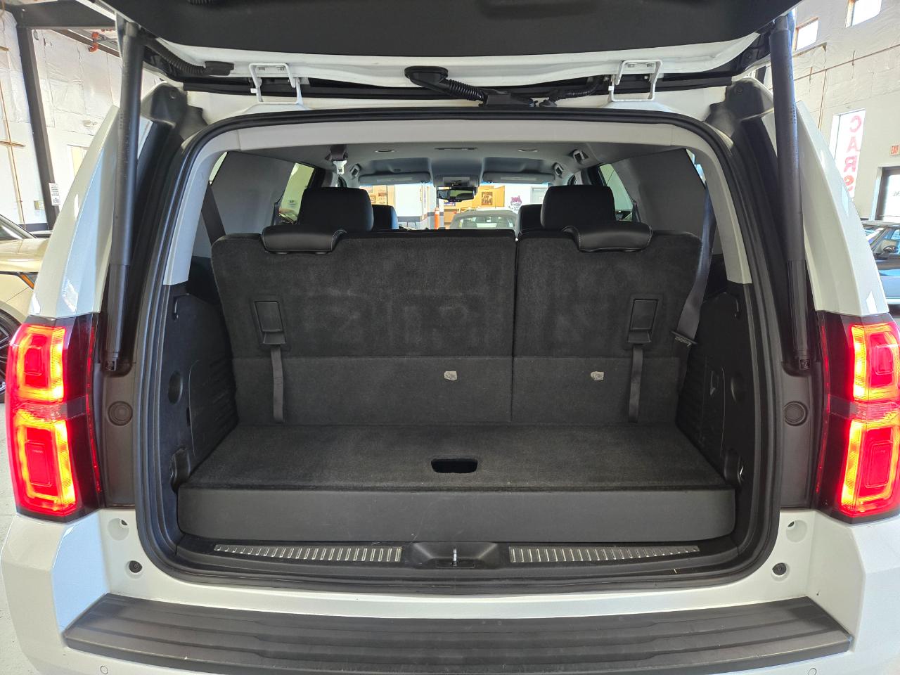 Chevrolet Tahoe 4WD 4dr LT 2015