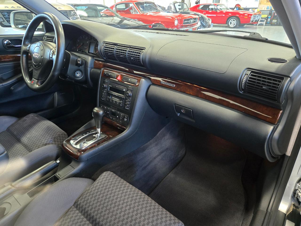 Audi A4 5dr Wgn 2.8L Avant Quattro AWD Auto 2000