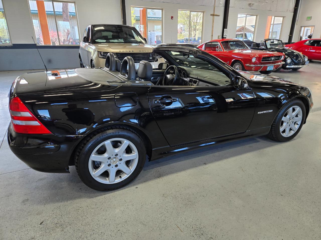 Mercedes-Benz SLK-Class 2dr Kompressor Roadster 2.3L 2001