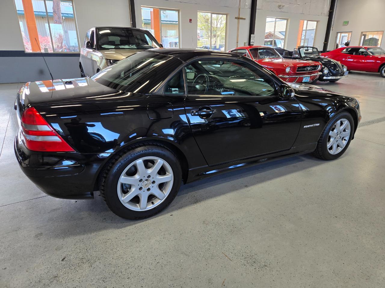 Mercedes-Benz SLK-Class 2dr Kompressor Roadster 2.3L 2001