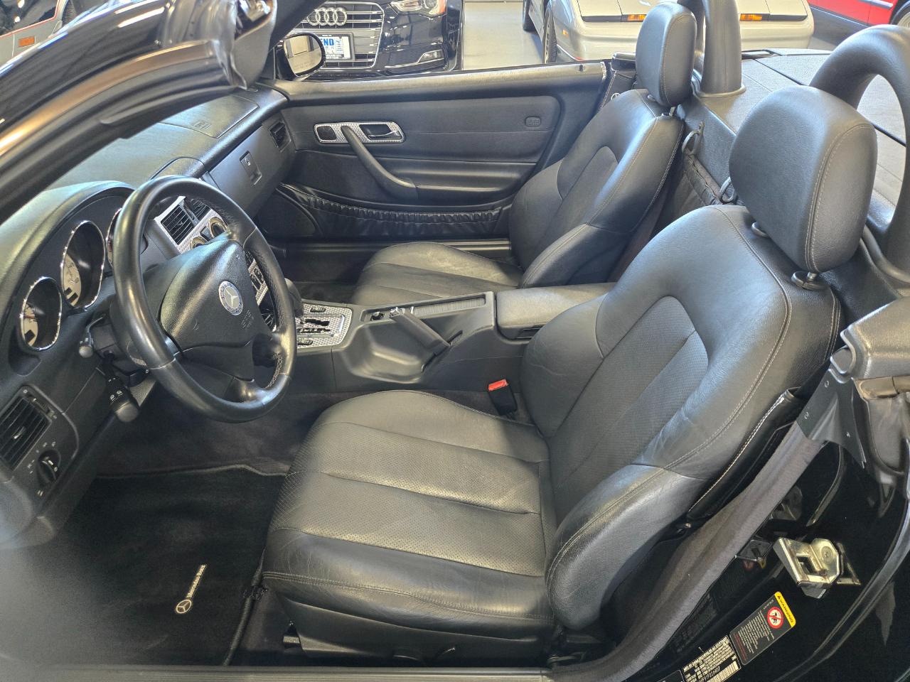Mercedes-Benz SLK-Class 2dr Kompressor Roadster 2.3L 2001