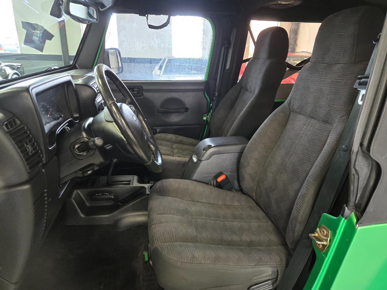 Jeep Wrangler 2dr Unlimited LWB 2004