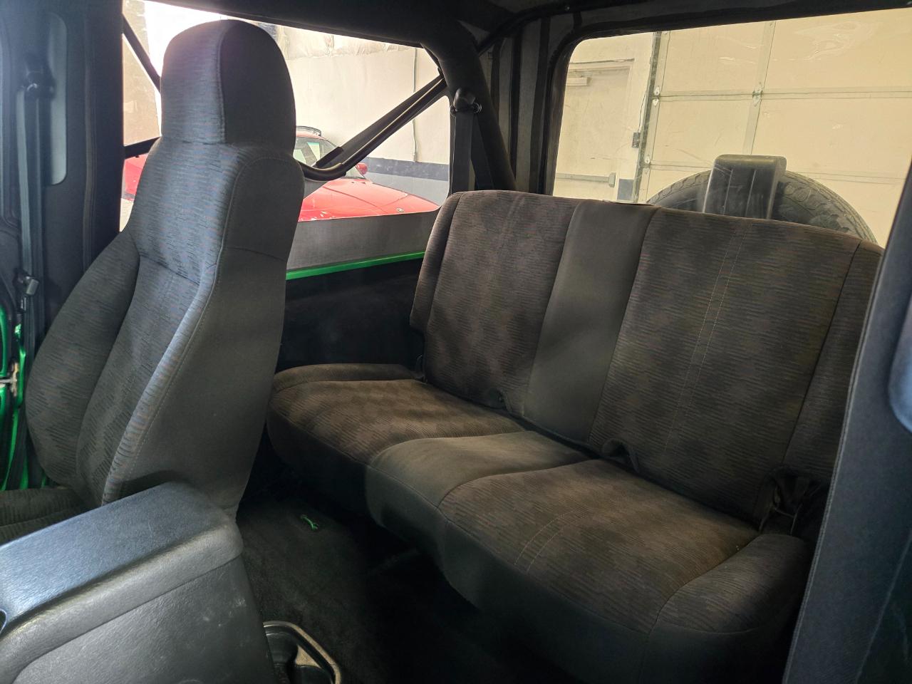 Jeep Wrangler 2dr Unlimited LWB 2004