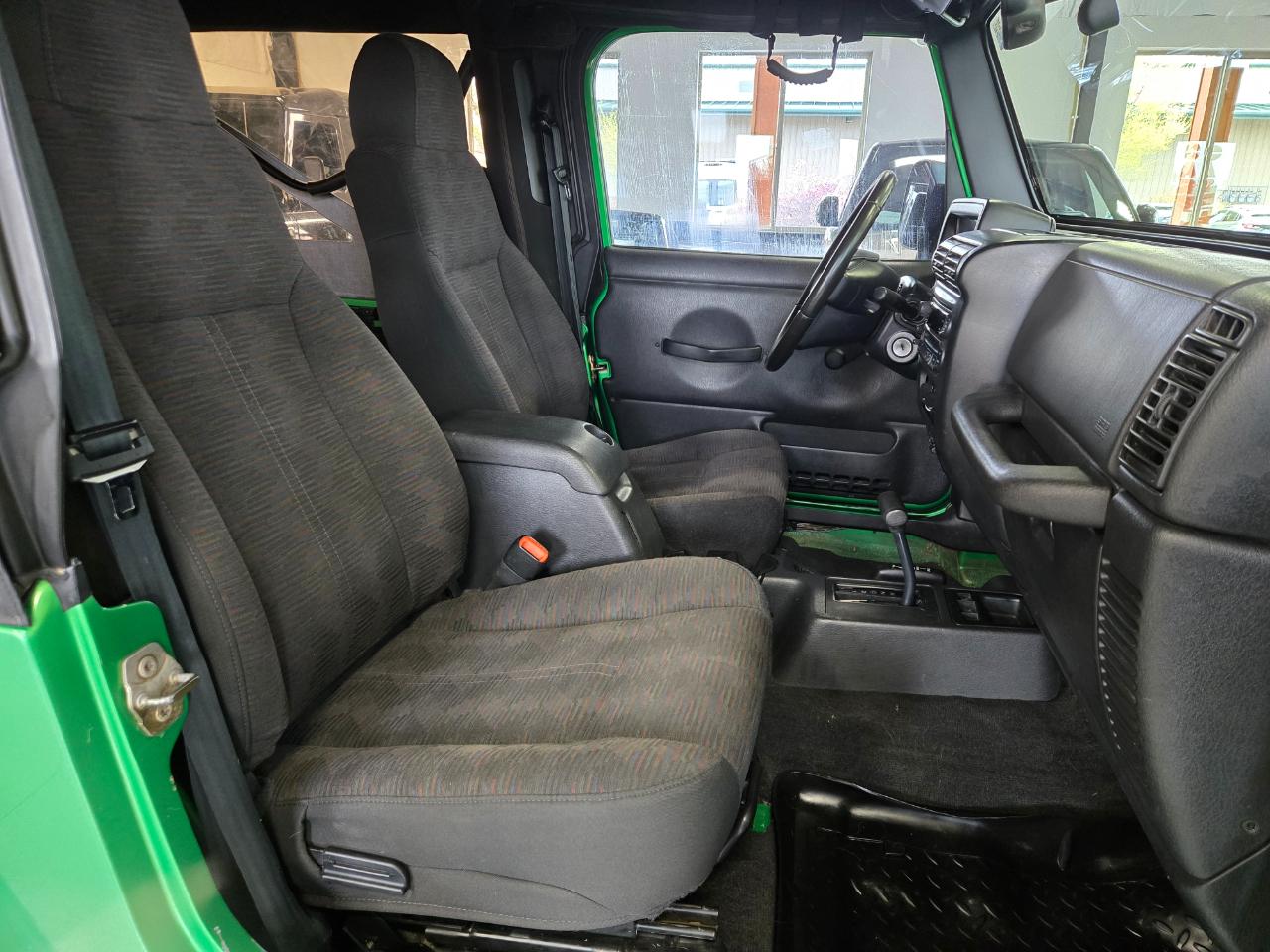 Jeep Wrangler 2dr Unlimited LWB 2004