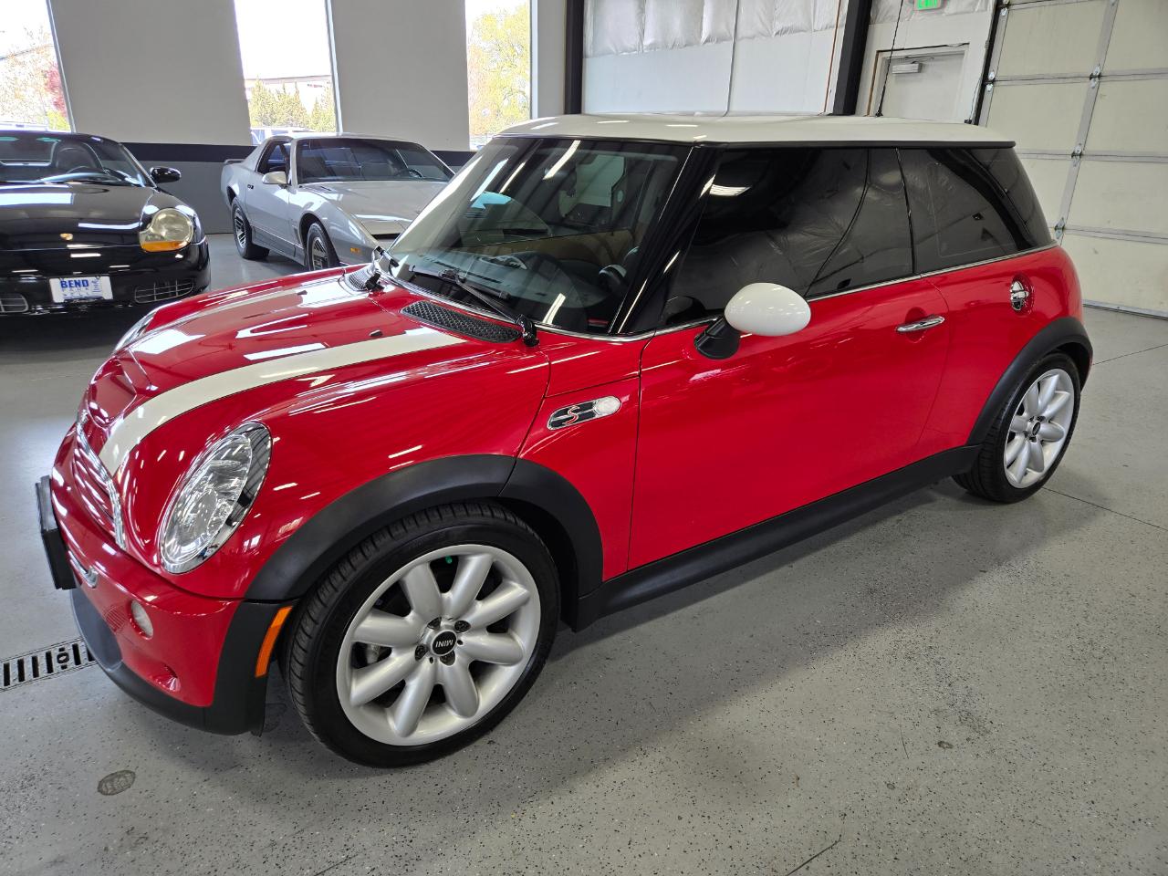MINI Cooper Hardtop 2dr Cpe John Cooper Works 2004