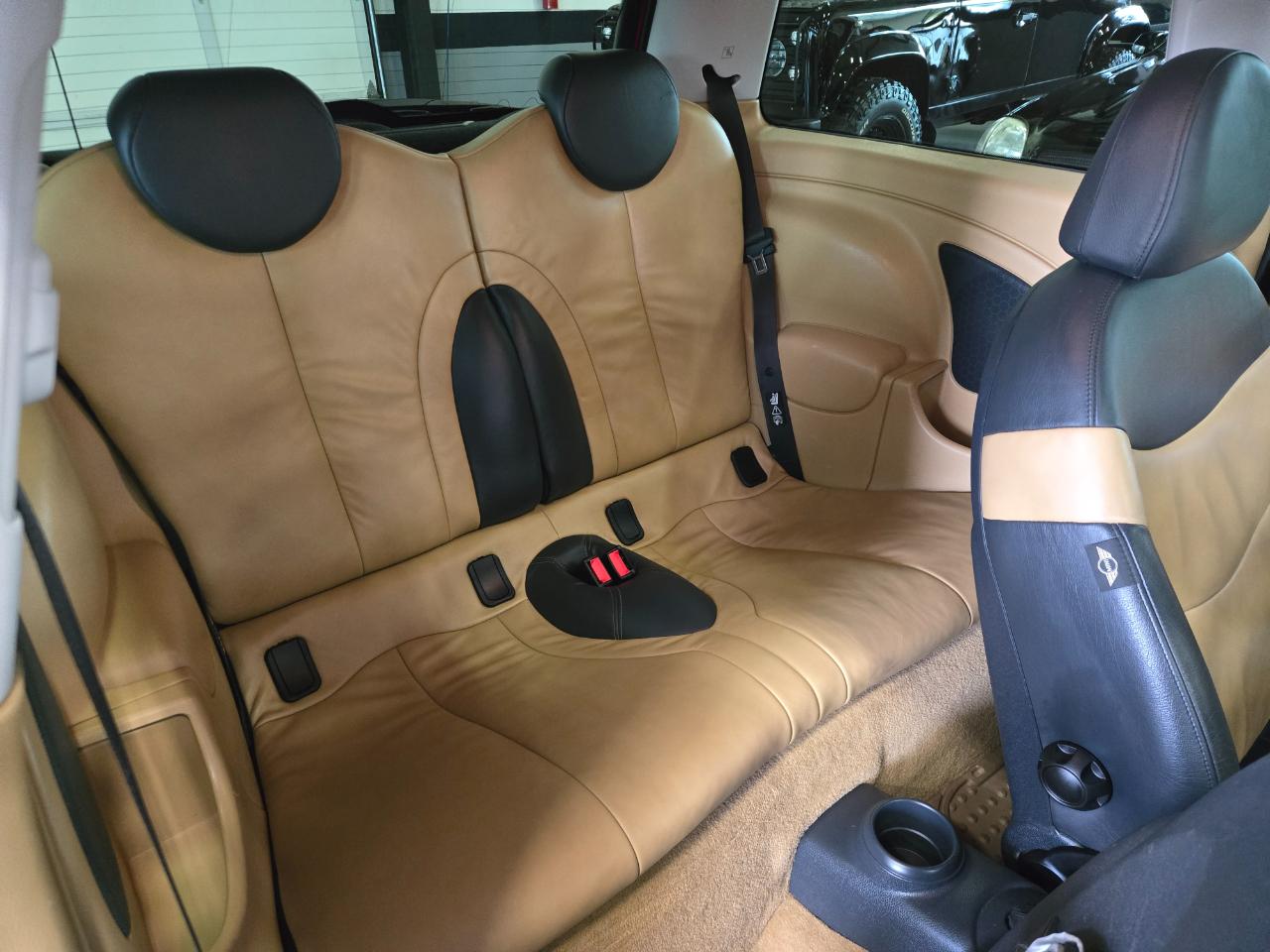 MINI Cooper Hardtop 2dr Cpe John Cooper Works 2004