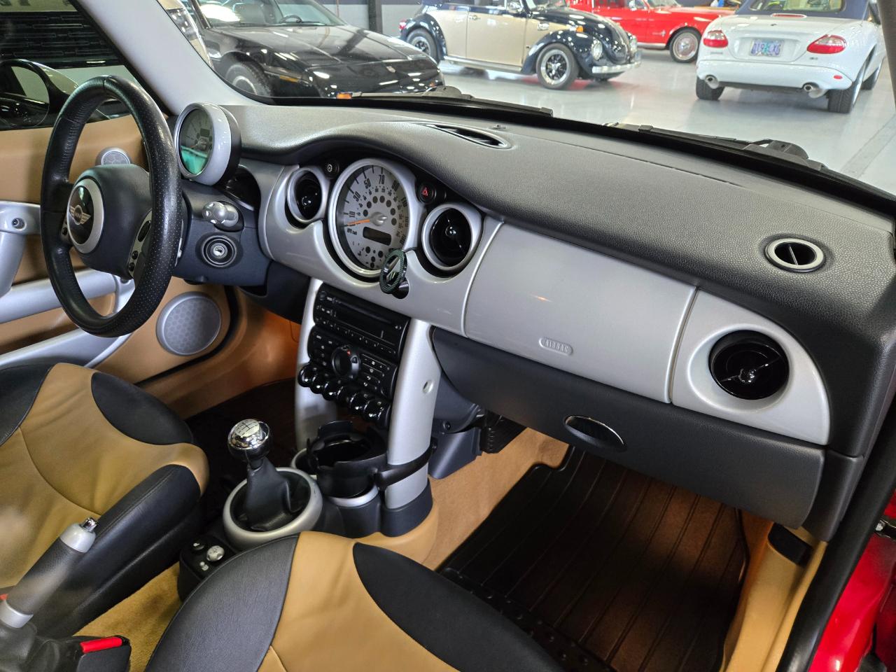 MINI Cooper Hardtop 2dr Cpe John Cooper Works 2004