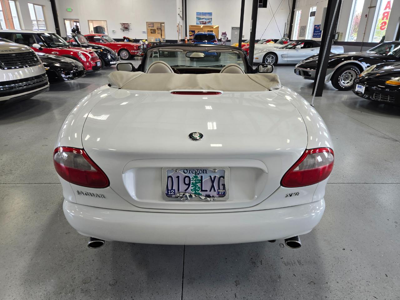 Jaguar XK8 2dr Convertible 1998