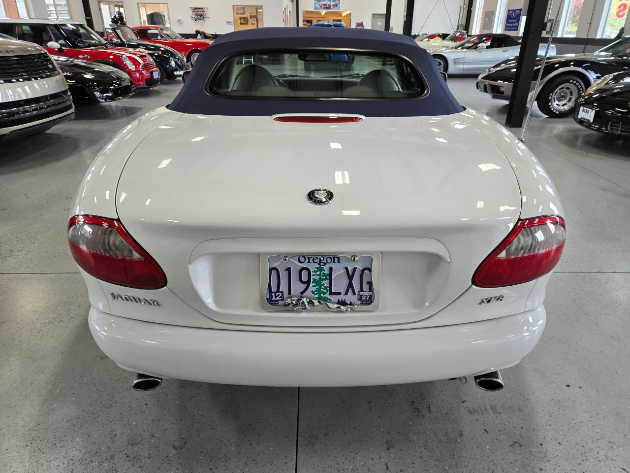 Jaguar XK8 2dr Convertible 1998