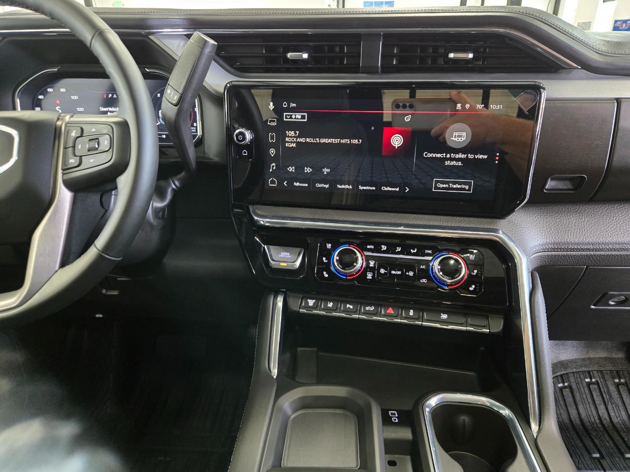 GMC Sierra 3500HD 4WD Crew Cab 172" Denali 2025