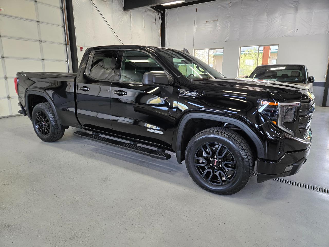 GMC Sierra 1500 4WD Double Cab 147" Elevation 2022