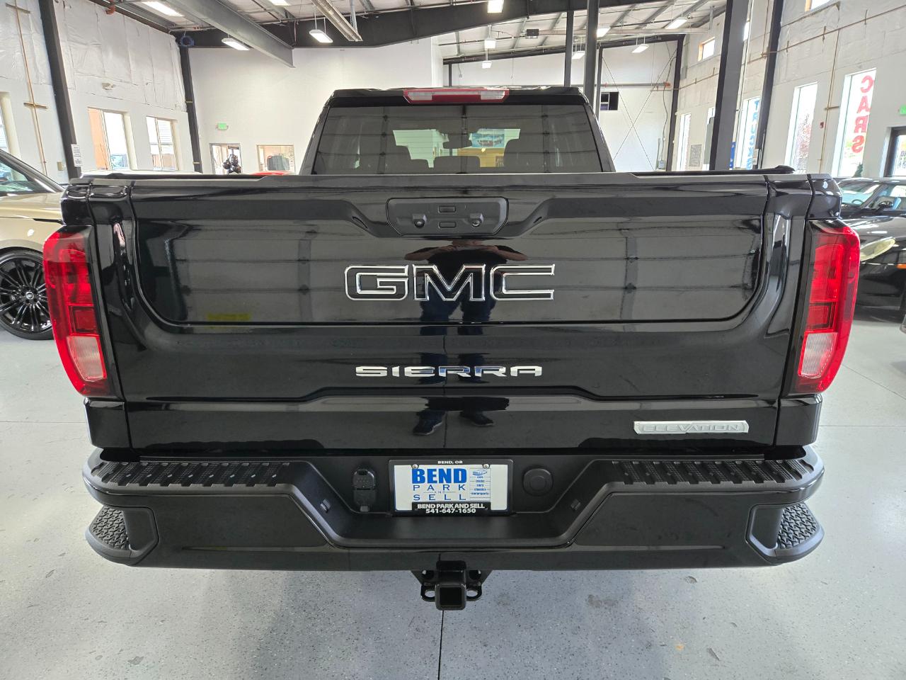 GMC Sierra 1500 4WD Double Cab 147" Elevation 2022