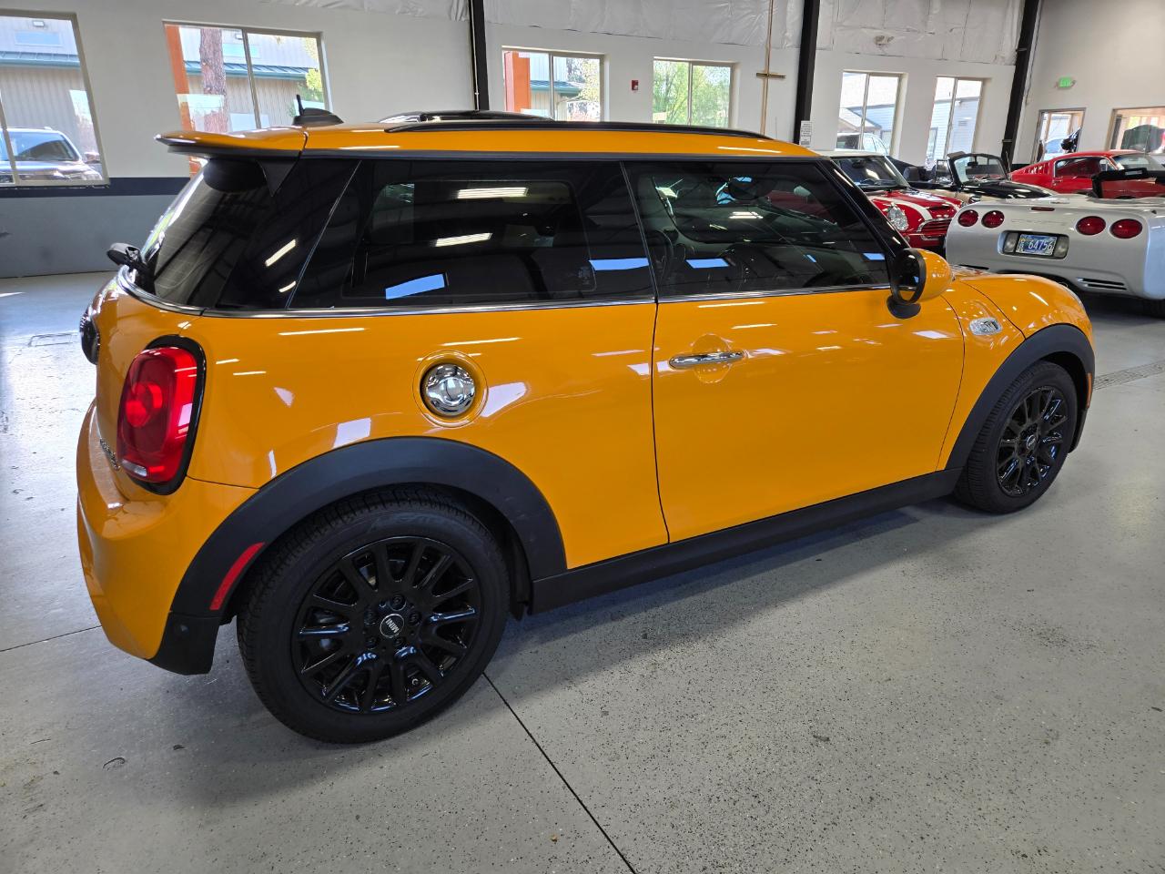 MINI Hardtop 2 Door Cooper S FWD 2017