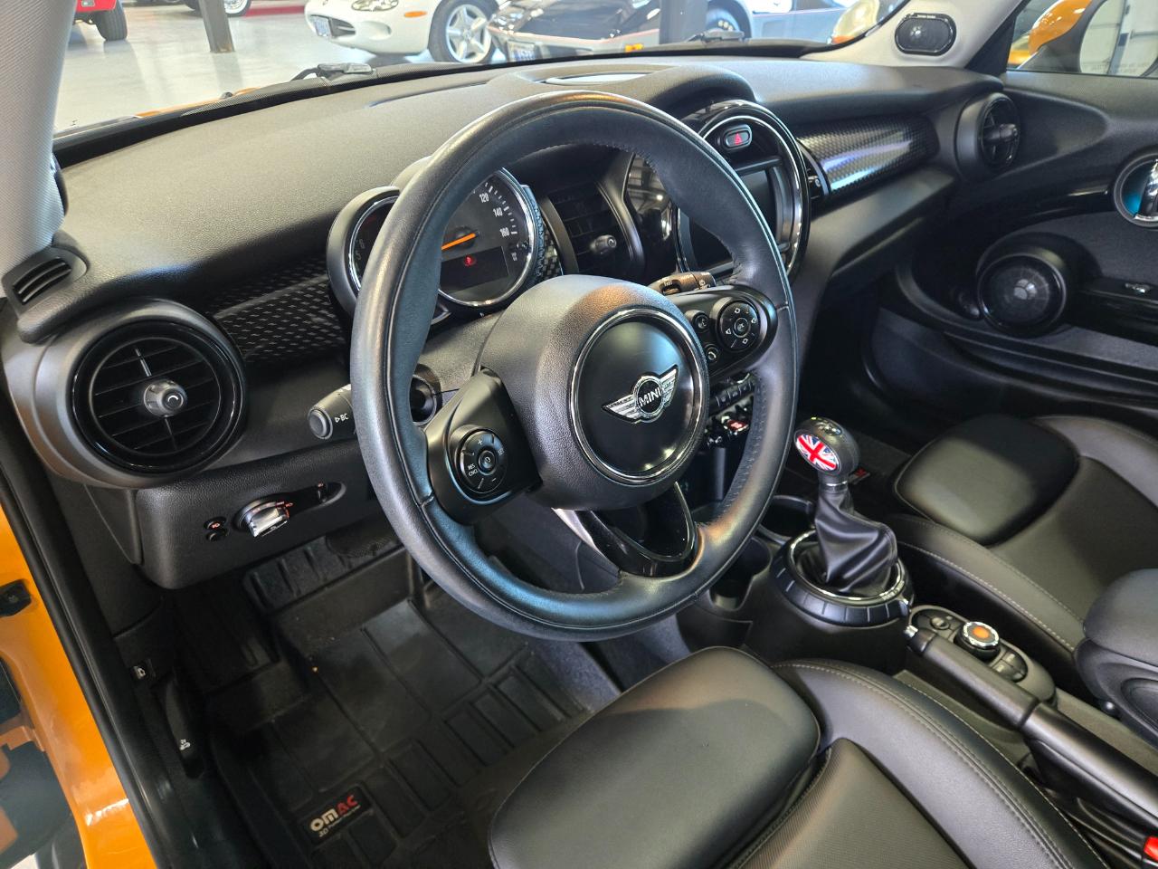 MINI Hardtop 2 Door Cooper S FWD 2017
