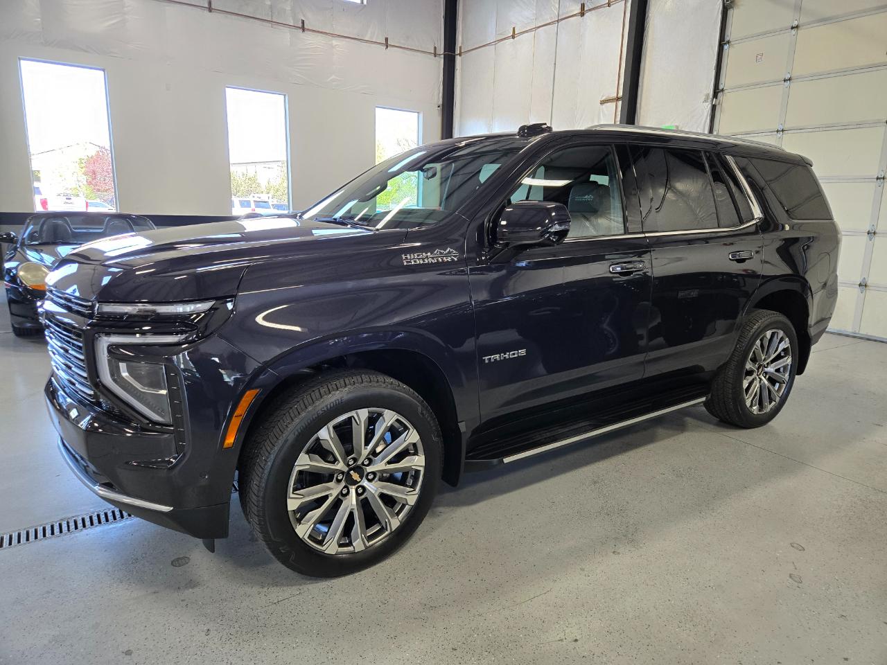 Chevrolet Tahoe 4WD 4dr High Country 2025