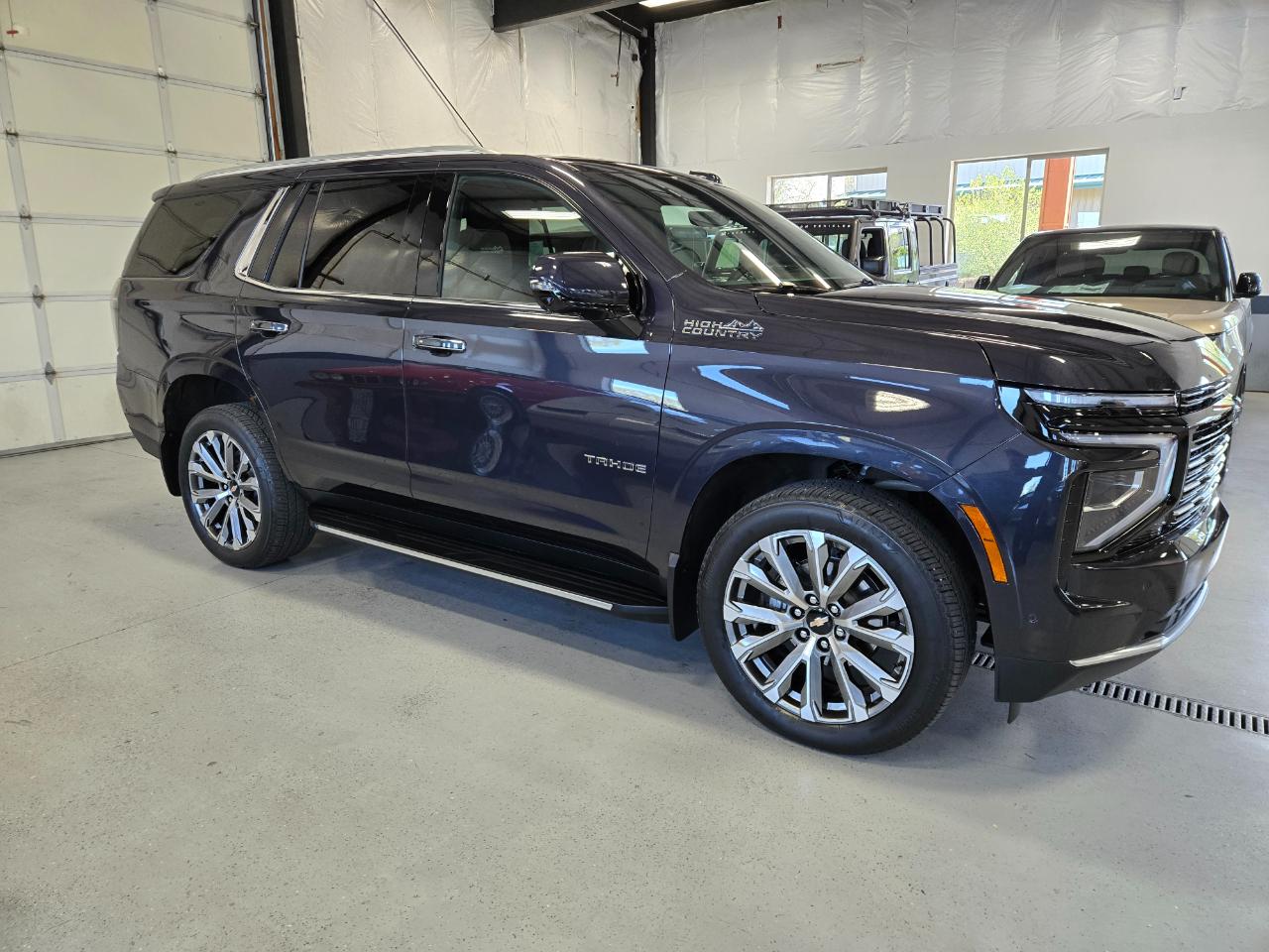 Chevrolet Tahoe 4WD 4dr High Country 2025