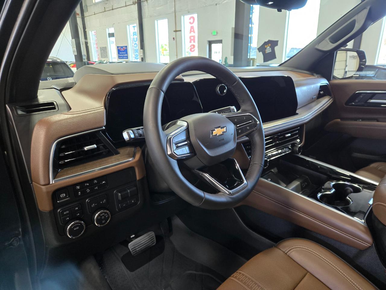 Chevrolet Tahoe 4WD 4dr High Country 2025