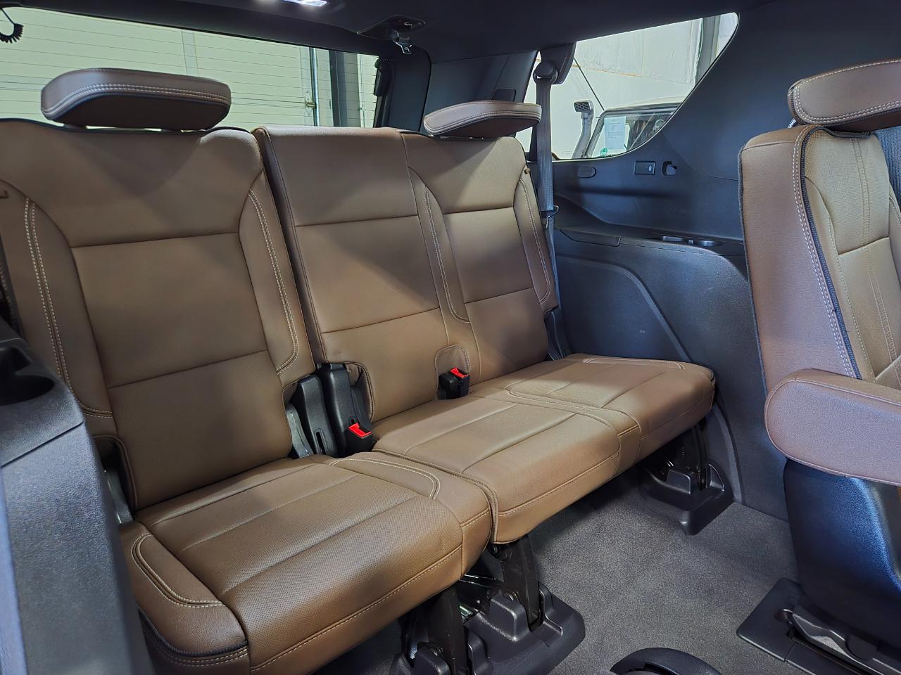 Chevrolet Tahoe 4WD 4dr High Country 2025