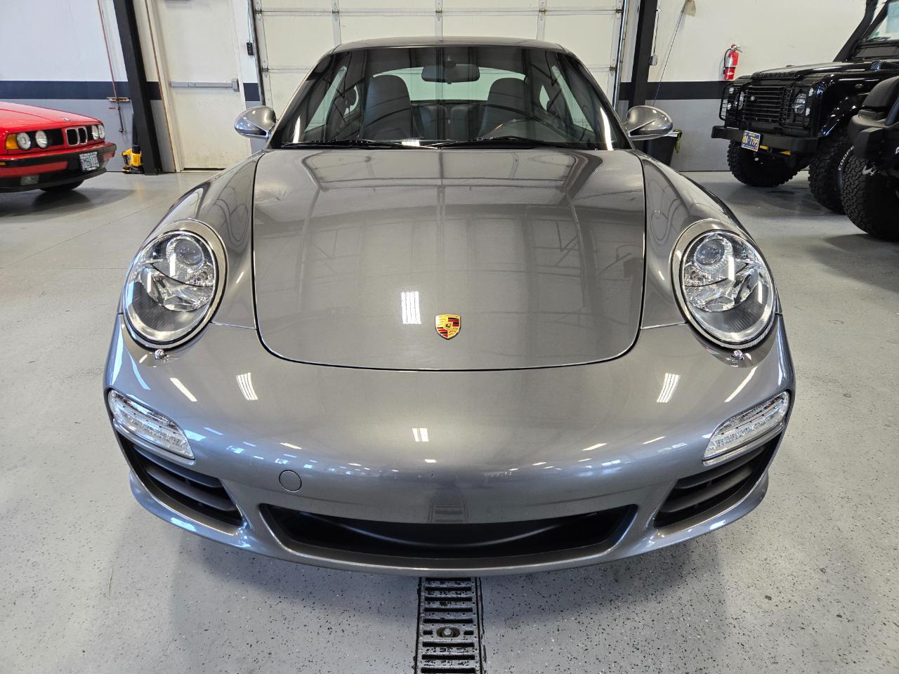 Porsche 911 2dr Cpe Carrera 2010